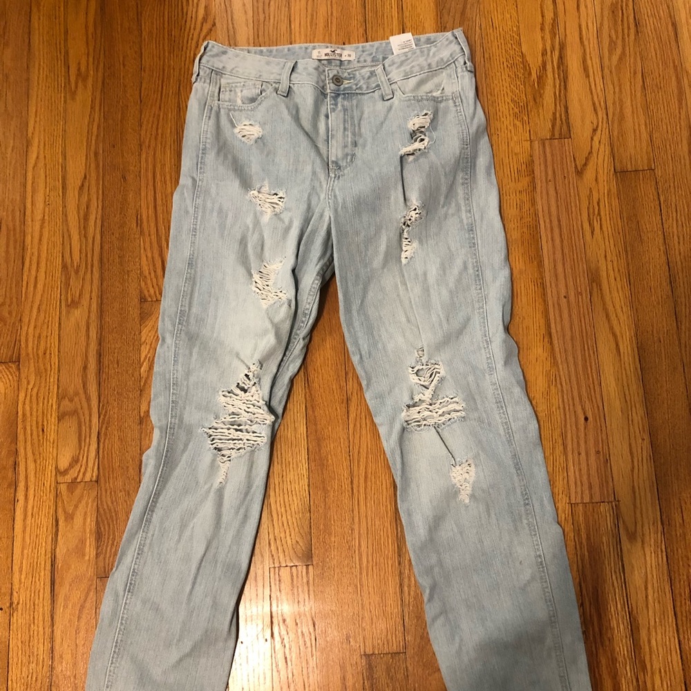 Hollister Distressed High Rise Mom Jeans